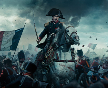 Napoleon : พลิกมุมกลับฉบับตีความใหม่ เมื่อยอดจักรพรรดิ ‘นโปเลียน’ เปิดโหมดนักรักนิสัยเด็ก | Film to Watch Short Review